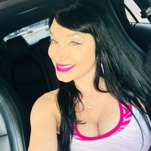 Meet your Posher, Michele